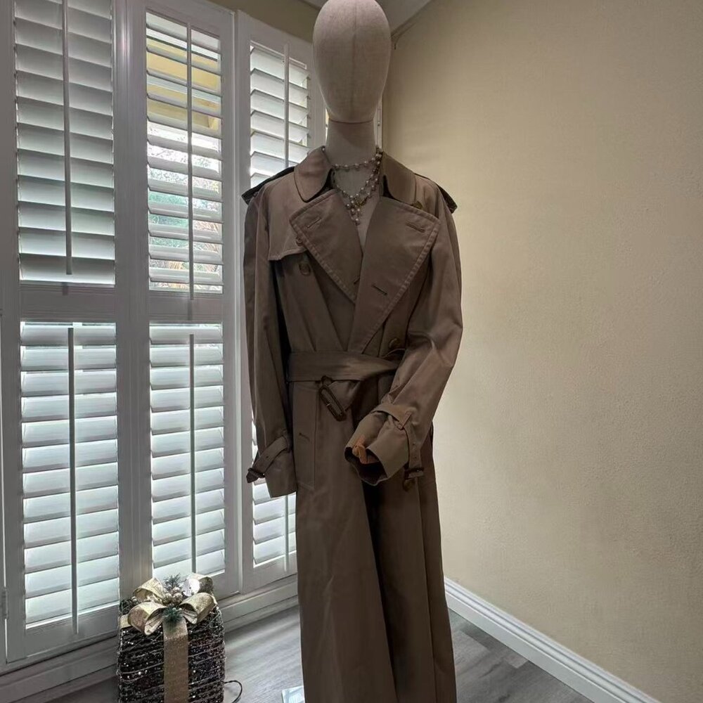 Vintage Burberry Vintage Trench Coat Gabardine Nova Plaid Lining Beige L-XL